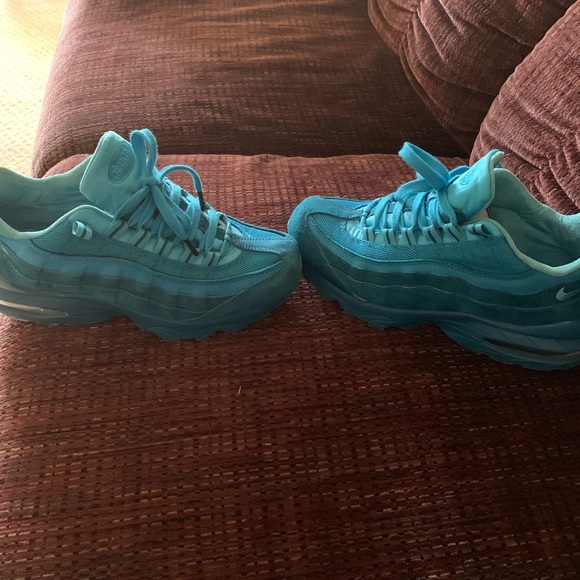 AirMax 95 - Picture 2 of 2